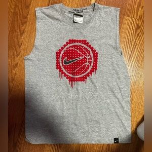 Nike Hoops sleeveless Size youth medium